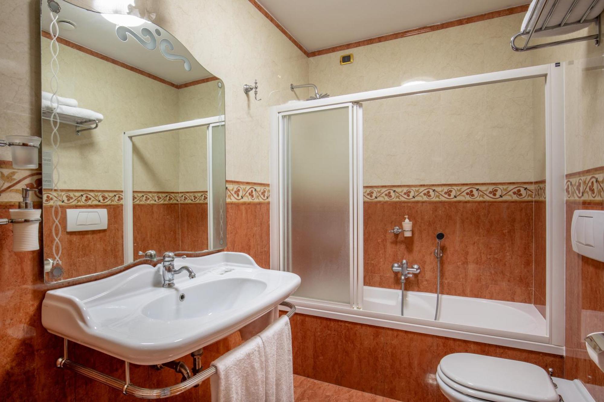 Consoli Romani Vatican Rooms Экстерьер фото